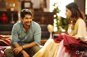 Shailaja Reddy Alludu Movie Working Stills